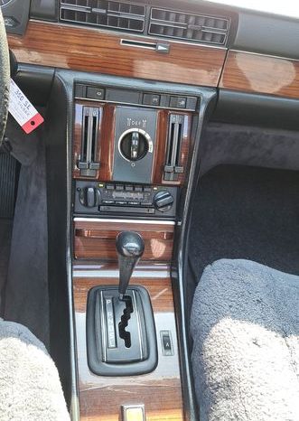 
								Mercedes-Benz 350 SE TOP gepflegt aus 2. Hand voll									