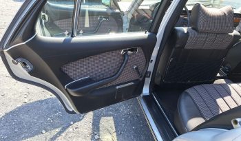 
									Mercedes-Benz 350 SE TOP gepflegt aus 2. Hand voll								