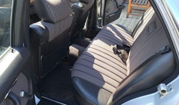 
									Mercedes-Benz 350 SE TOP gepflegt aus 2. Hand voll								