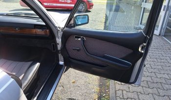 
									Mercedes-Benz 350 SE TOP gepflegt aus 2. Hand voll								