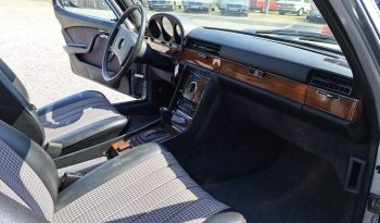 
									Mercedes-Benz 350 SE TOP gepflegt aus 2. Hand voll								