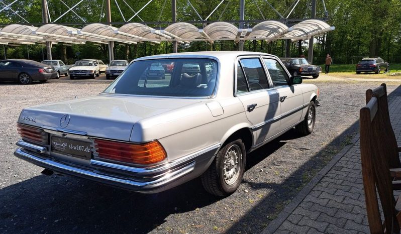 
								Mercedes-Benz 350 SE TOP gepflegt aus 2. Hand voll									