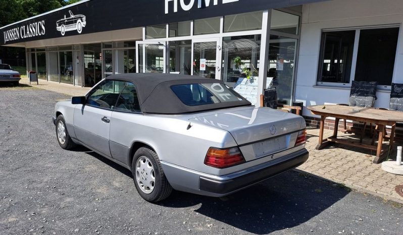 
								Mercedes-Benz CE 300 24V Cabrio Silber / Leder schwarz voll									