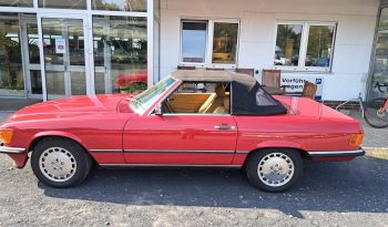 
									Mercedes-Benz SL 560 Rot/Dattel voll								