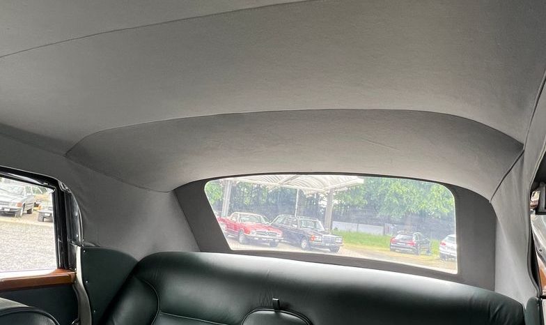 
								Mercedes-Benz 300 D Adenauer Cabrio voll									