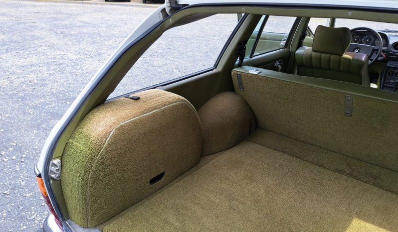 
								Mercedes-Benz 280 TE Automatik / Schiebedach TOP voll									