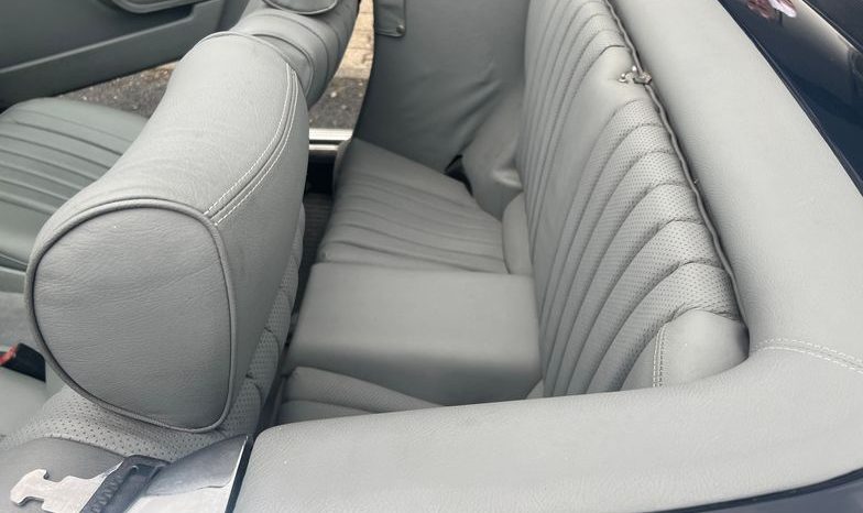 
								Mercedes-Benz SL 500 Dunkelblau / Leder Grau / Deutsch voll									