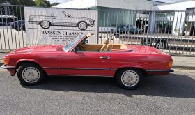 Mercedes-Benz SL 560 Rot/Dattel