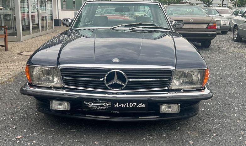 
								Mercedes-Benz SL 500 Dunkelblau / Leder Grau / Deutsch voll									