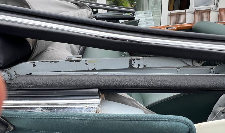 
								Mercedes-Benz 300 D Adenauer Cabrio voll									