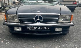 Mercedes-Benz SL 500 Dunkelblau / Leder Grau / Deutsch