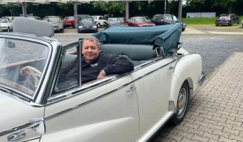 
									Mercedes-Benz 300 D Adenauer Cabrio voll								