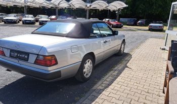 
									Mercedes-Benz CE 300 24V Cabrio Silber / Leder schwarz voll								