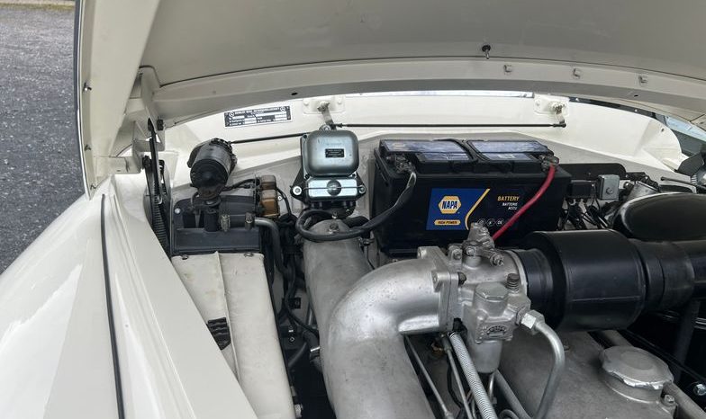 
								Mercedes-Benz 300 D Adenauer Cabrio voll									