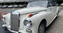Mercedes-Benz 300 D Adenauer Cabrio