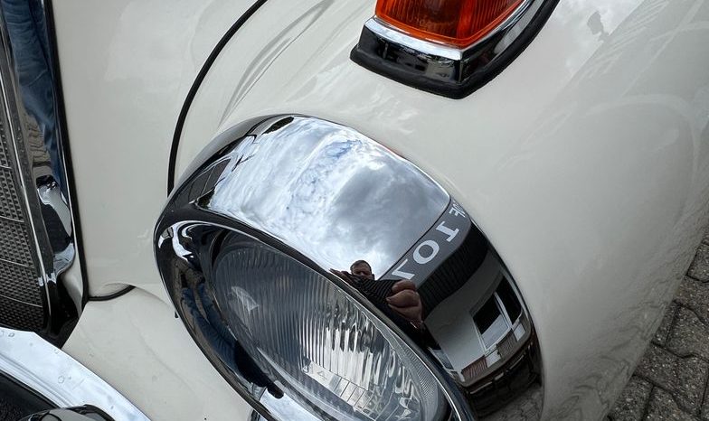 
								Mercedes-Benz 300 D Adenauer Cabrio voll									