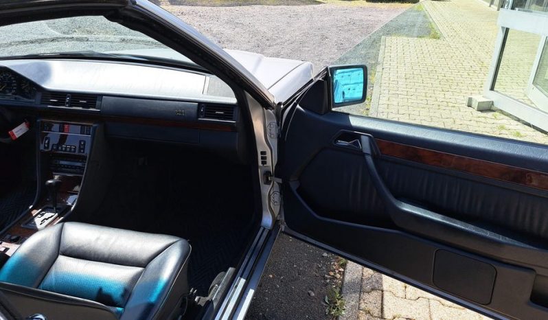 
								Mercedes-Benz CE 300 24V Cabrio Silber / Leder schwarz voll									