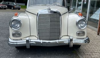 
									Mercedes-Benz 300 D Adenauer Cabrio voll								