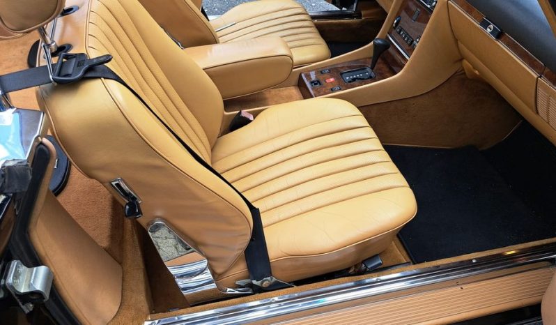 
								Mercedes-Benz SL 560 Schwarz 040 / Leder Dattel voll									