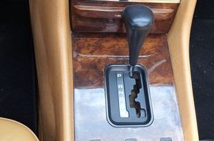 
									Mercedes-Benz SL 560 Schwarz 040 / Leder Dattel voll								