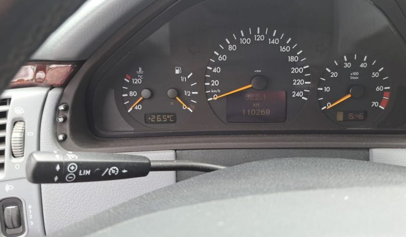 
								Mercedes-Benz E 200 CLASSIC Automatik/Klima voll									
