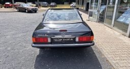 Mercedes-Benz SL 560 Schwarz 040 / Leder Dattel