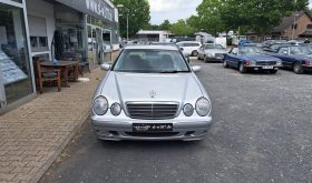 Mercedes-Benz E 200 CLASSIC Automatik/Klima