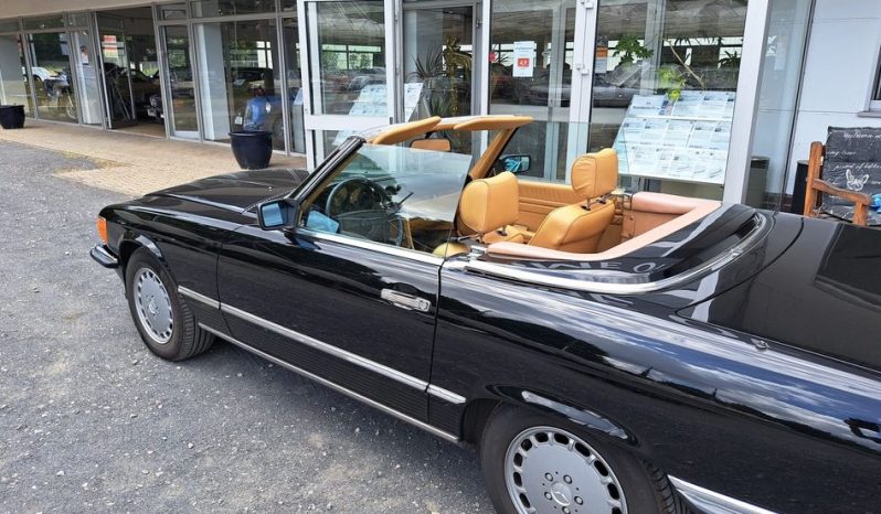 
								Mercedes-Benz SL 560 Schwarz 040 / Leder Dattel voll									