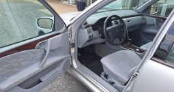 Mercedes-Benz E 200 CLASSIC Automatik/Klima