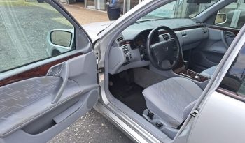 Mercedes-Benz E 200 CLASSIC Automatik/Klima
