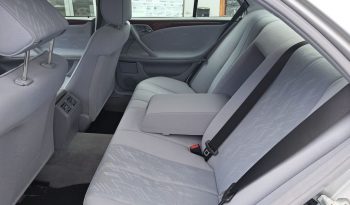 
									Mercedes-Benz E 200 CLASSIC Automatik/Klima voll								