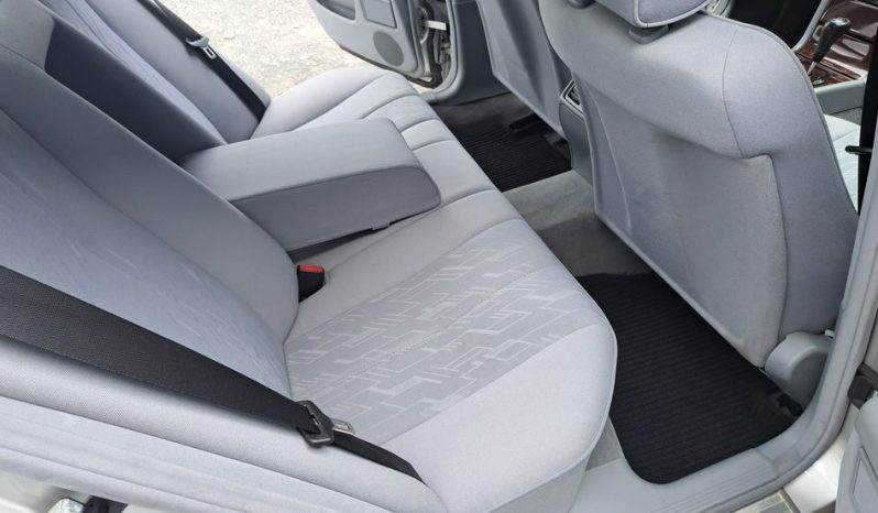 
								Mercedes-Benz E 200 CLASSIC Automatik/Klima voll									