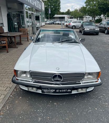 
								Mercedes-Benz SL 300 Automatik voll									