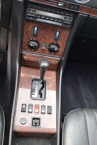 
								Mercedes-Benz SL 300 TOP Signalrot/Leder Schwarz/Automatik voll									