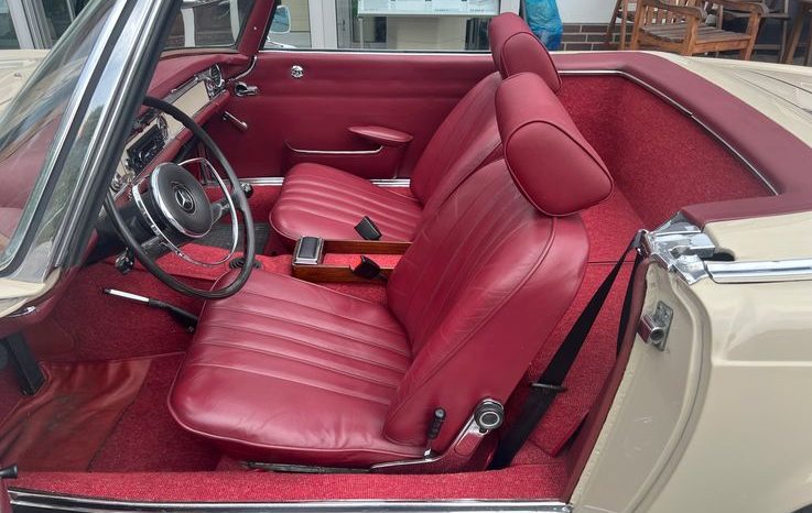 
								Mercedes-Benz SL 230 Motor Überholt, 5 Gang Schalter TOP voll									
