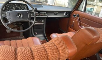 
									Mercedes-Benz 220 D / 8 Lenkradschaltung TOP Zustand voll								