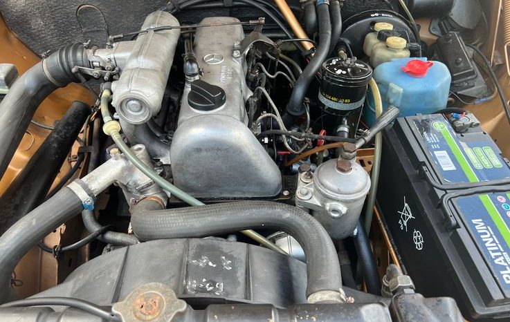 
								Mercedes-Benz 220 D / 8 Lenkradschaltung TOP Zustand voll									
