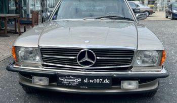 Mercedes-Benz SL 560