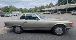 Mercedes-Benz SL 560