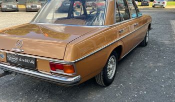 
									Mercedes-Benz 220 D / 8 Lenkradschaltung TOP Zustand voll								