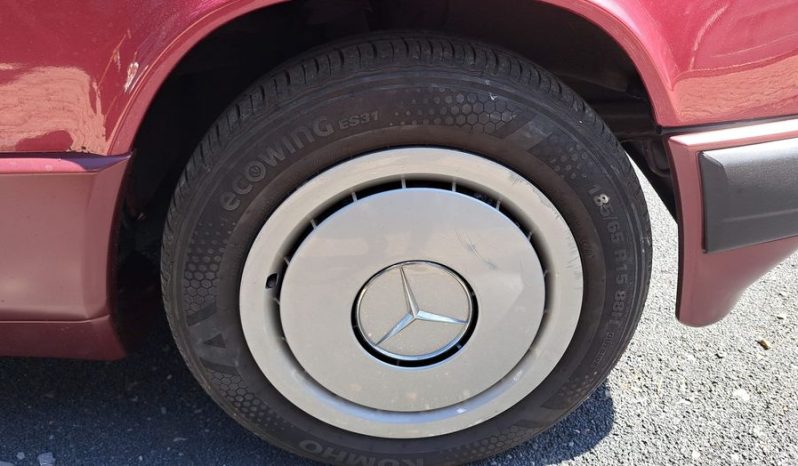 
								Mercedes-Benz 190 E ESHD, Automatik , 2 Hand voll									