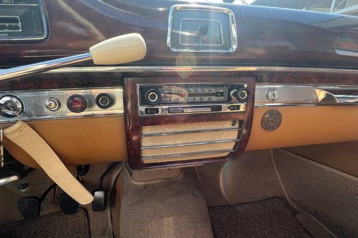 
								Mercedes-Benz 220 SE Ponton Coupe Schiebedach TOP voll									