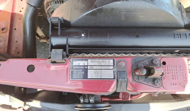 
								Mercedes-Benz 190 E ESHD, Automatik , 2 Hand voll									
