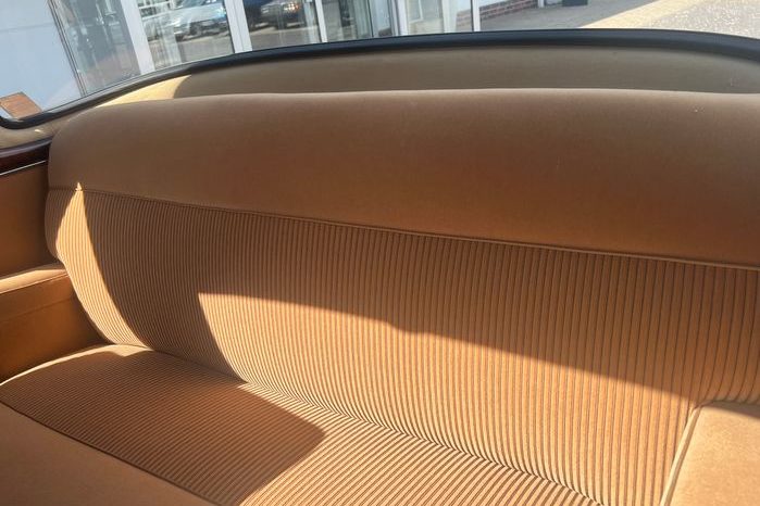 
								Mercedes-Benz 220 SE Ponton Coupe Schiebedach TOP voll									
