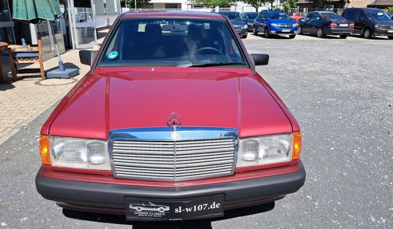 
								Mercedes-Benz 190 E ESHD, Automatik , 2 Hand voll									