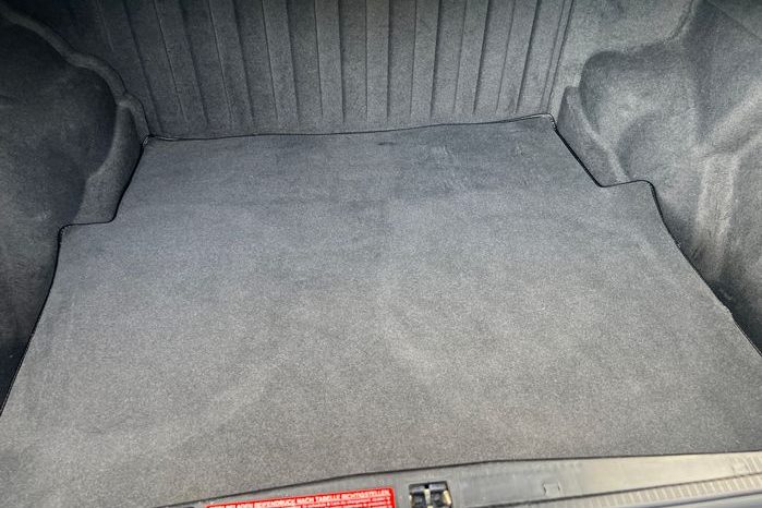 
								Mercedes-Benz E 2301.Hand / Scheckheft /Automatik/ 33139 km voll									