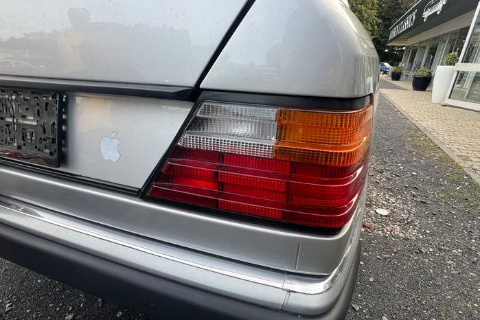 
								Mercedes-Benz E 2301.Hand / Scheckheft /Automatik/ 33139 km voll									
